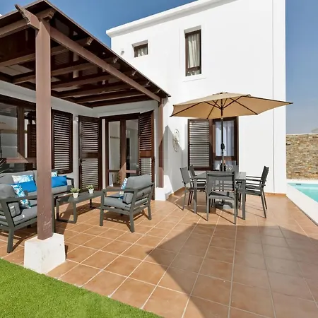 Lanzarote Arts Private Heated Pool Villa